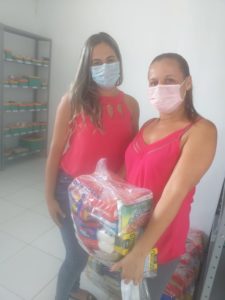 Fornecimento de cestas básicas para os cooperados prestando serviços no município de Cipó – Ba.
